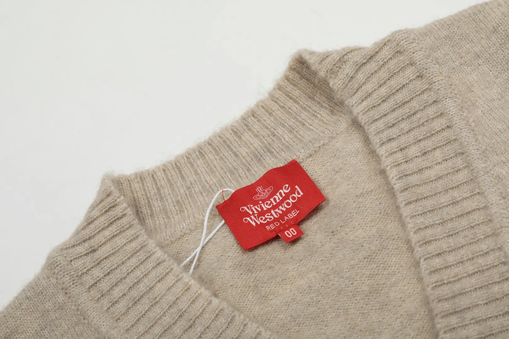 VIVI 133#Top quality" vivienne west wood 25 spring new retro knitted wool cardigan Size: 1 yard (90-110 pounds) 2 yards (110-130 pounds) 3 yards (130-150 pounds) Color: black gray khaki